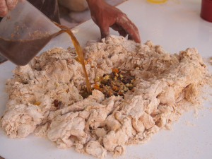 Anilu and Diego hosts